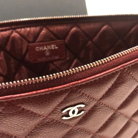 Authentic CHANEL Cherry Color Caviar Large Clutch | Cosmetic Bag - Picture 5 of 11